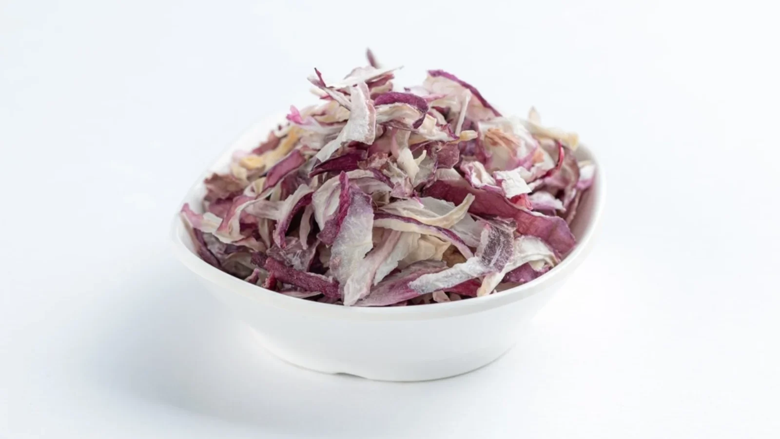 dehydrated-onion-flakes-min